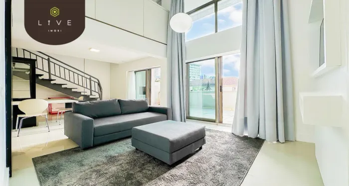 Apartamento duplex, mobiliado, 01 suíte, 01 vaga de garagem no Condomínio Batel Home no ba