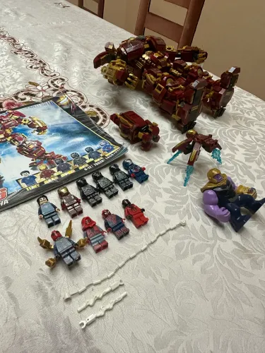 Hulkbuster Gigante 1450 Peças + 6 Bonecos Completo Manual