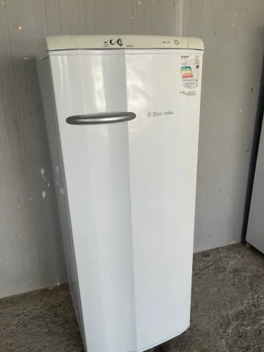Geladeira Electrolux 220v