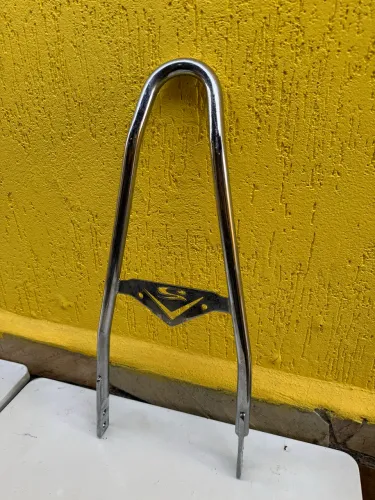 Arco Easy Rider para Sissy Bar (Harley Davidson Deluxe)