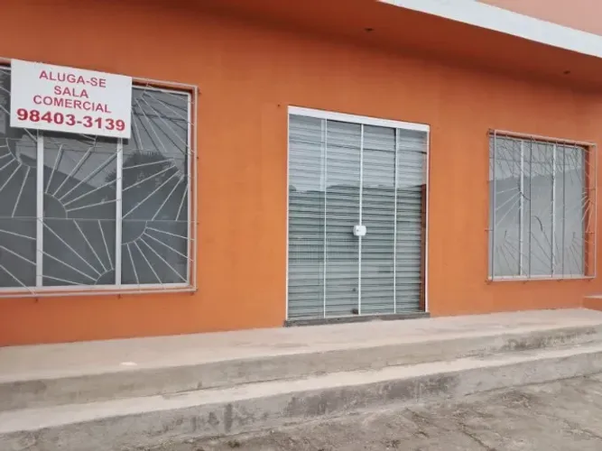 SALA COMERCIAL (térreo) em Forquilhinhas / 55m²