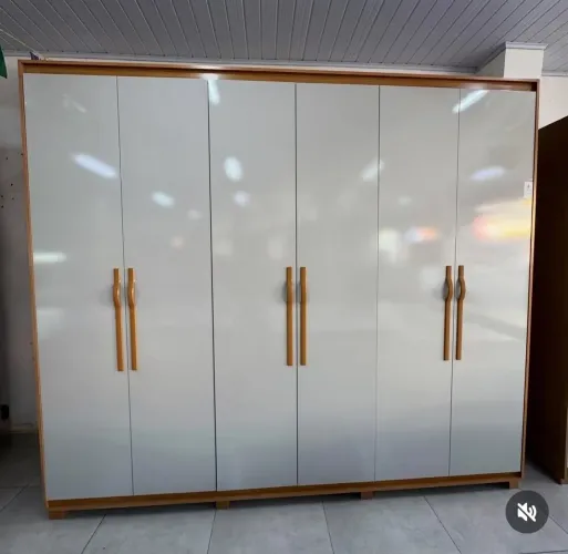 Guarda roupas morrinhos