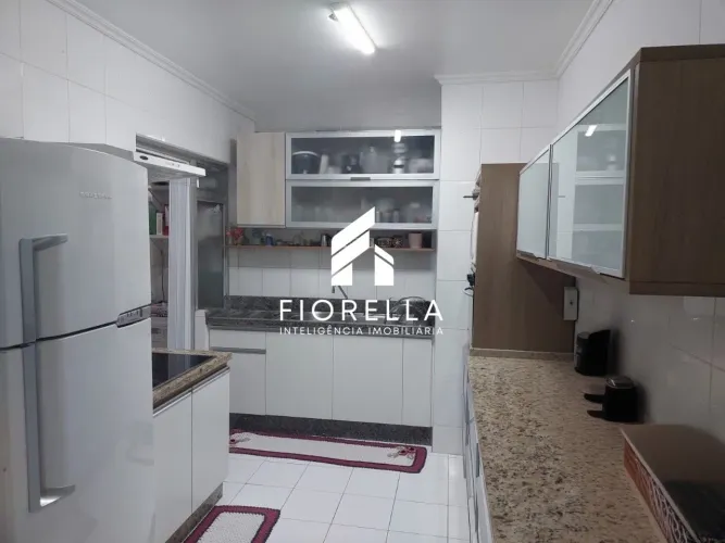 Apartamento com 02 dormitórios a 50m da praia - Coqueiros, Florianópolis