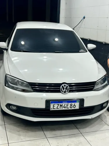Volkswagen Jetta Comfortline 2.0 T.flex 8V 4P Tipt. 2013