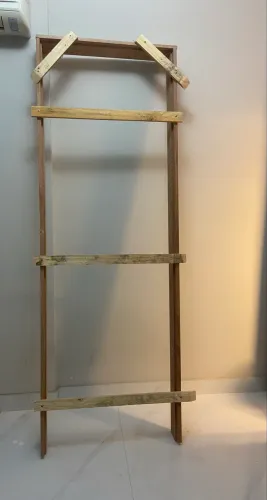 Marco montado para porta de 0,70 por 2,10