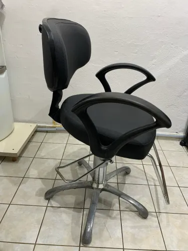 Cadeira hidráulica salão