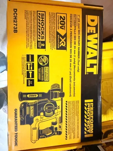 Martelete perfurador Rompedor 26m Dewalt DCH273B