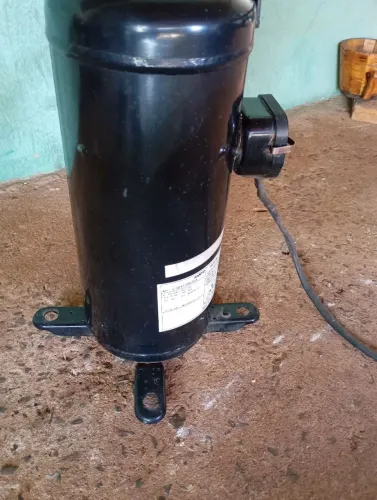 Compressor ar piso teto 60 mil BTUs r22