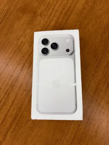 iphone 17 Pro 256 branco