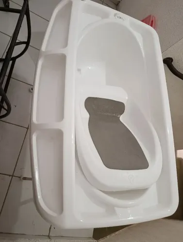Banheira com suporte