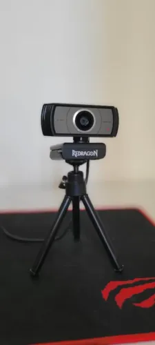 Webcam Redragon Apex 1080p GW900 com tripé