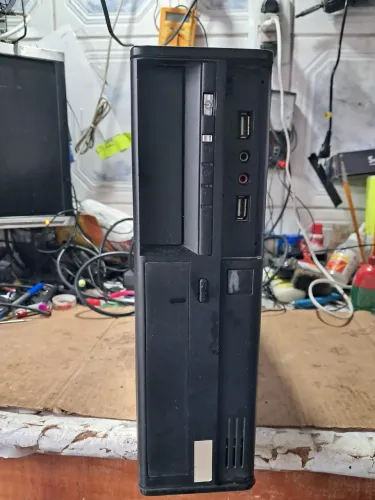 Vendo 2 Computadores Funcionando 