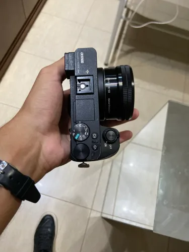 Sony A6500 + Lente do kit (16mm 50mm)
