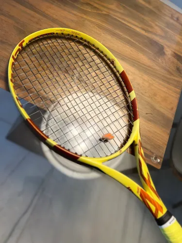 Raquete Babolat Pure Aero edição limitada Roland Garros