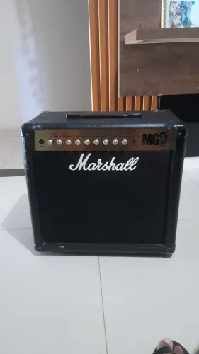 Amplificador Marshall mg50fx