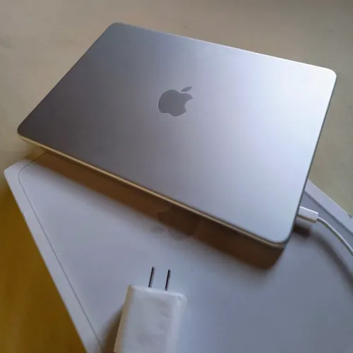 MacBook Neo prata 8/256gb