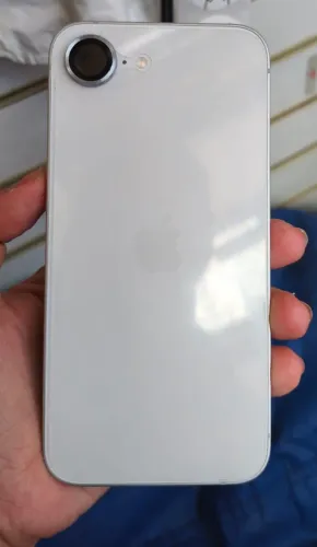 iPhone 16E