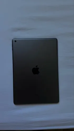 iPad geração 9 - 64 g