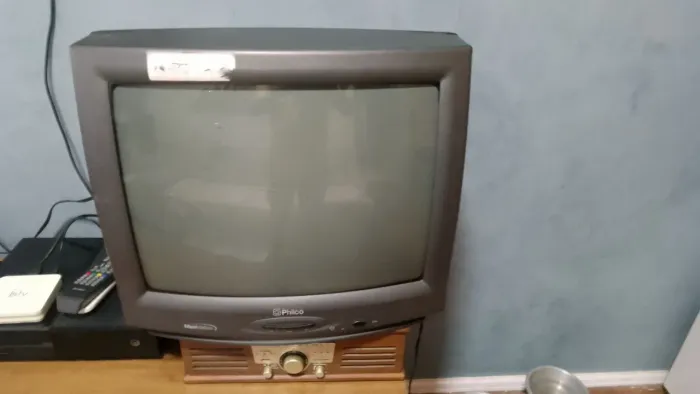 Tv antiga Philco. 20 polegadas