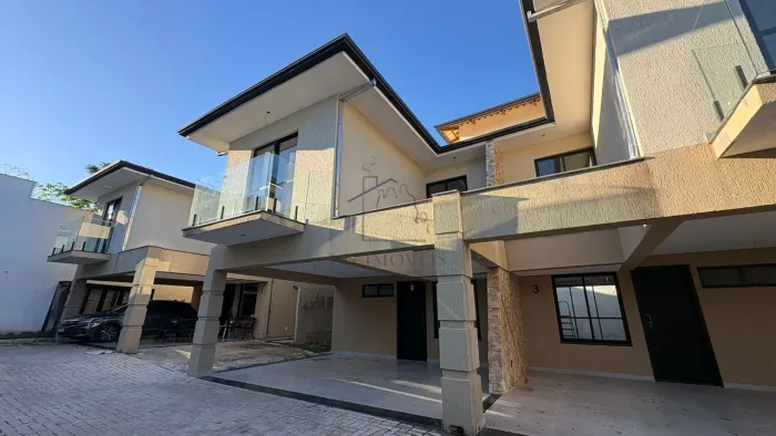 Casa em Condomínio Fechado na região da Pampulha