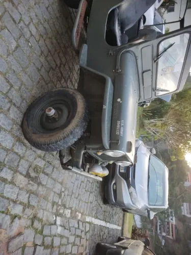 Willys Overland Jeep 2.6 12V Gasolina 2P 1951