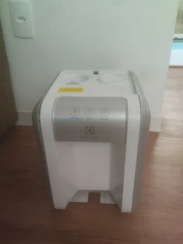 Purificador de água Electrolux pe11b não liga
