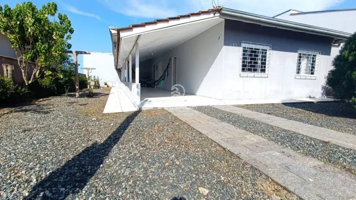 Casa com 3 Quartos à Venda no Jardim Los Angeles Barra Velha/SC