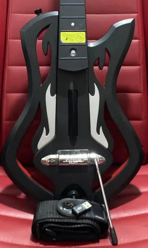 COM O DONGLE! Guitarra Warriors of Rock PS3 Com Lacre Em excelente estado Completa