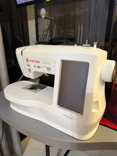Maquina de Bordado Singer