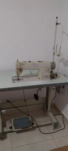 Maquina de costura industrial