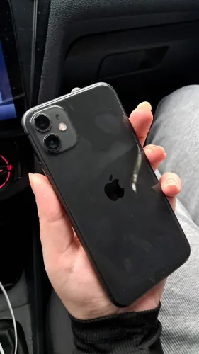 Iphone 11 semi novo 