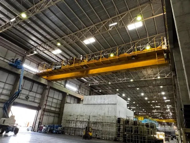 PONTE ROLANTE TORQUE CAP. 30 TON AUX DE 10 TON VÃO LIVRE 28.40 M Classe D ELEVACAO 12 mts