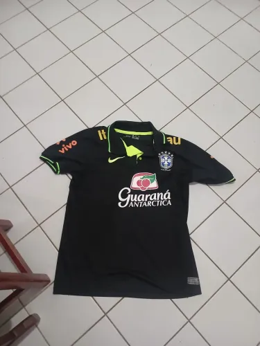Camisa original do Brasil do treino pra. Pra copa do.mundo de 2016