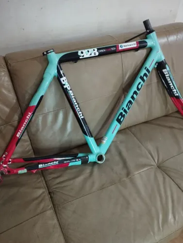 Quadro Bianchi Alumínio Garfo Carbono Tam 54