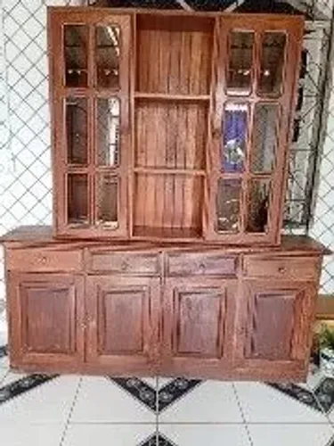 Armário de cozinha 100% madeira. Elegante. Durável para filhos e netos