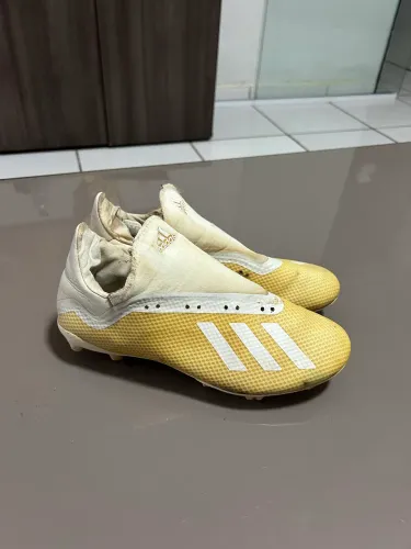Chuteira Adidas X