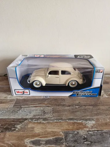 Miniatura Fusca Maisto escala 1/18. Novo e na caixa.