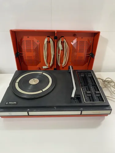 Vitrola toca discos Philips antigo