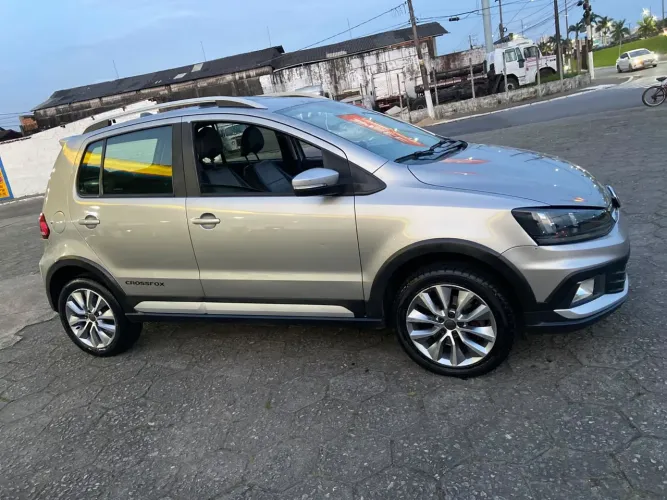 Volkswagen Crossfox I Motion 1.6 T. Flex 16V 5P 2016