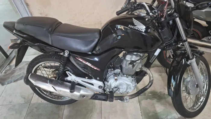 Moto usada em bom estado