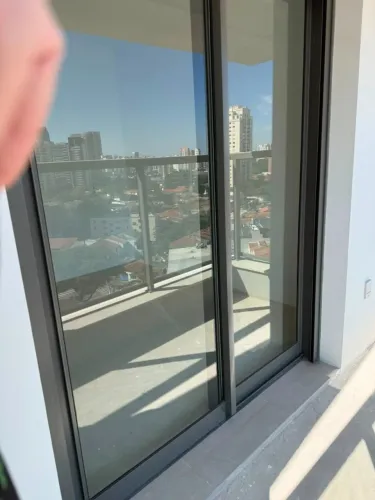 Porta de Vidro para Varanda - Nova, Sem Uso, Direto da Obra