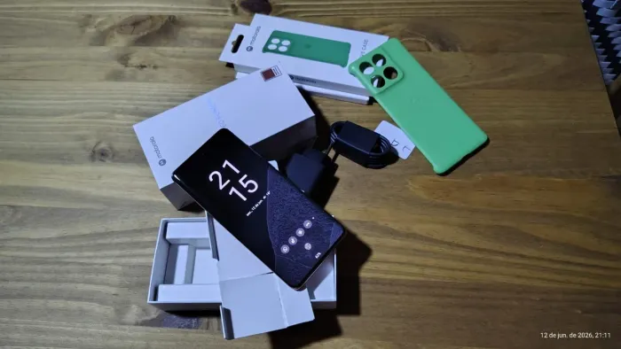 Troco celular Moto Edge 60 fusion