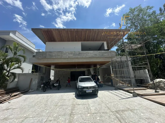 Alphaville, Alphaville Casa com 4 suítes, espaço gourmet com piscina medindo 40m² e deck e