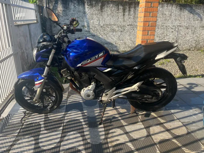 CB Twister 250cc