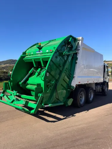 Volvo VM 270 City 2021 Compactador Usimeca 19m³ - Baixo km