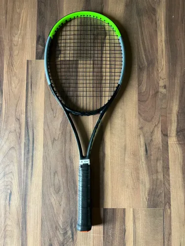 Raquete de tênis Wilson Blade V7