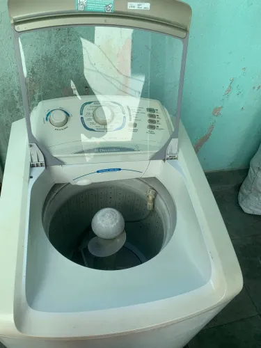 Máquina de lavar Electrolux 10kg 110v