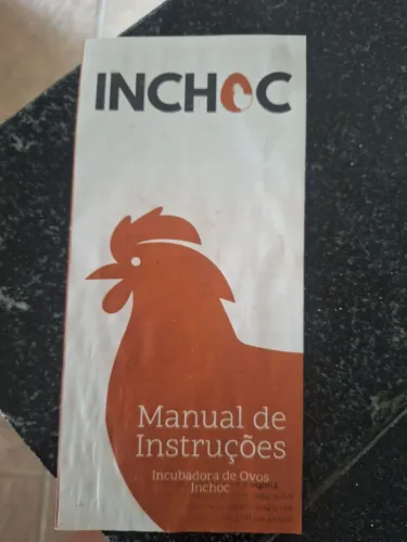 Vendo incubadora de ovos 72 ovos 