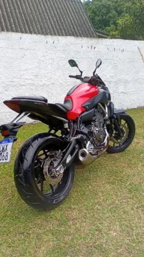 Vendo MT 07 nova, com apenas 31.000km whatsapp *