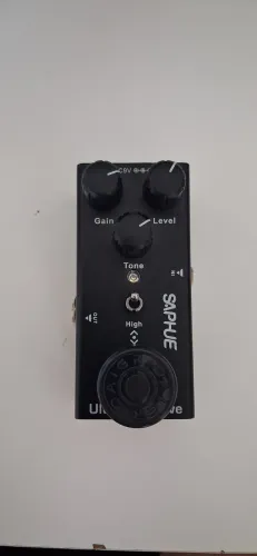 Pedal de guitarra drive/distorção 